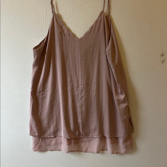 Elegant Pink Women's Top - Picture 1 of 1